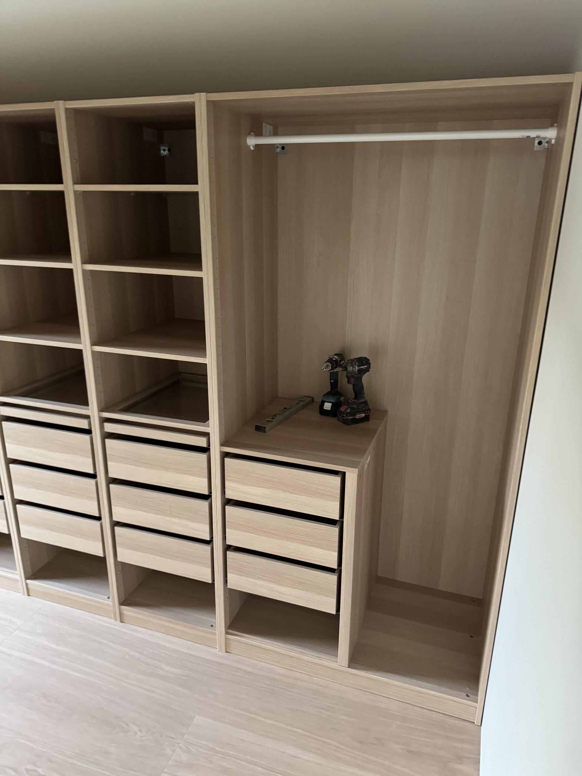 IKEA mööbli kokkupanek